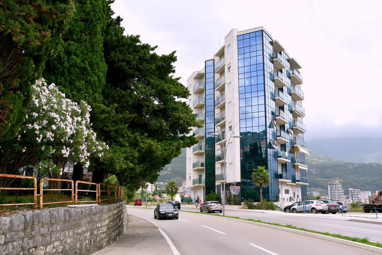 Apartments Crystall บุดวา ภายนอก รูปภาพ