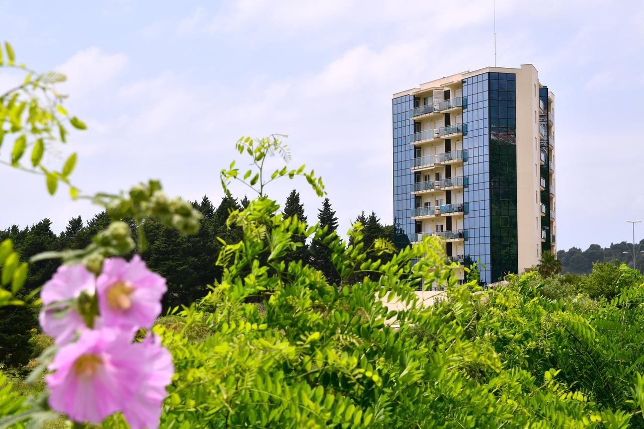 Apartments Crystall บุดวา ภายนอก รูปภาพ