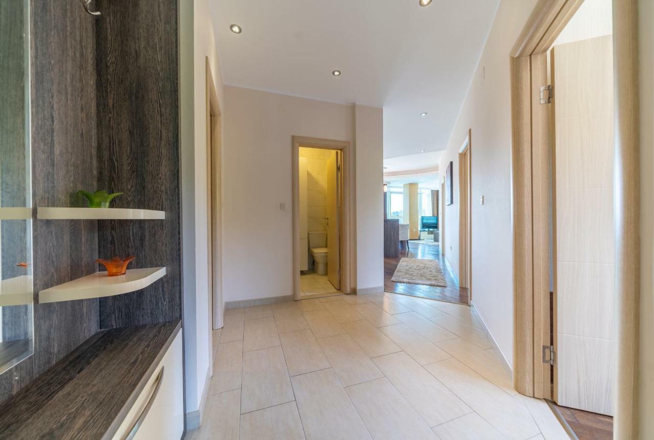 Apartments Crystall บุดวา ภายนอก รูปภาพ