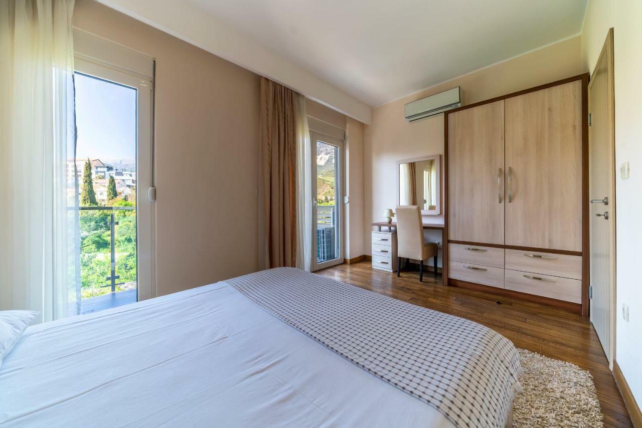 Apartments Crystall บุดวา ภายนอก รูปภาพ