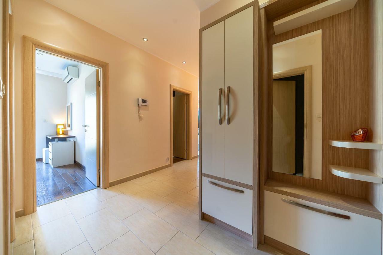 Apartments Crystall บุดวา ภายนอก รูปภาพ
