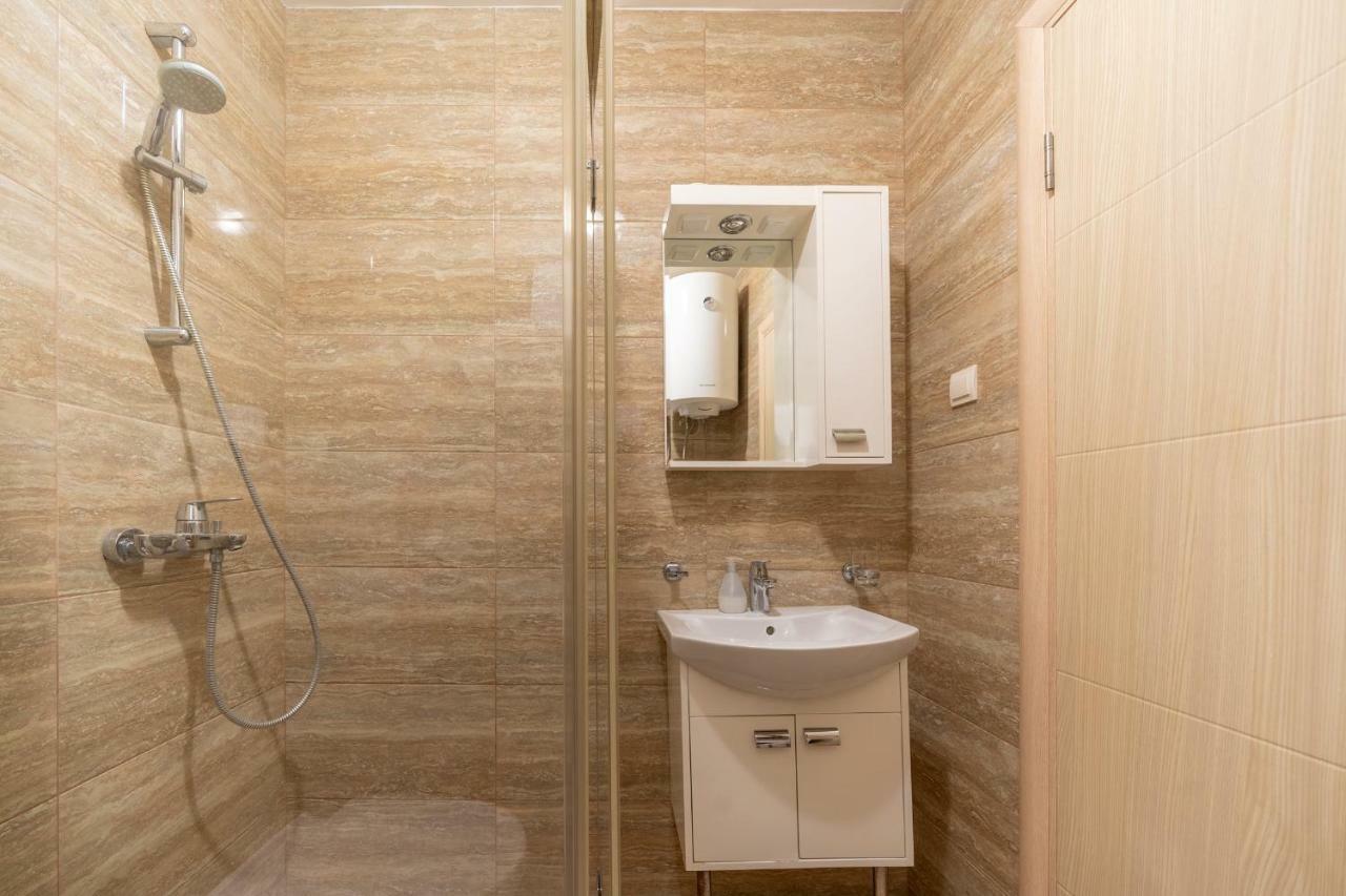 Apartments Crystall บุดวา ภายนอก รูปภาพ