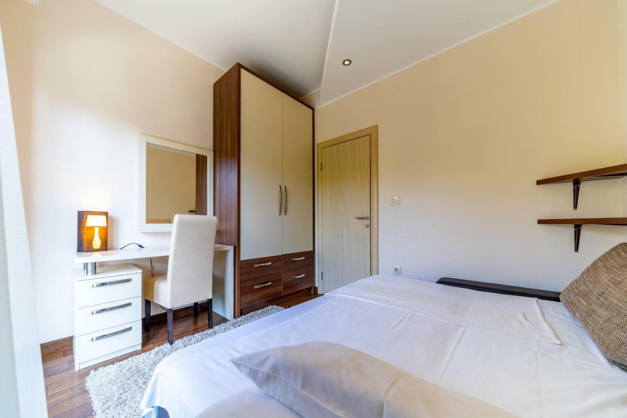 Apartments Crystall บุดวา ภายนอก รูปภาพ